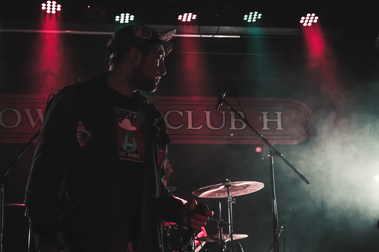 American Spirits performing live at Howard's Club H, Bowling Green in 2018 — concert photography by James Anthony Brooks