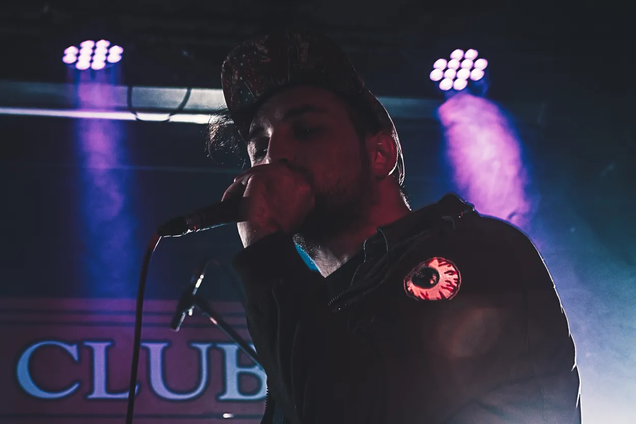 American Spirits performing live at Howard's Club H, Bowling Green in 2018 — concert photography by James Anthony Brooks