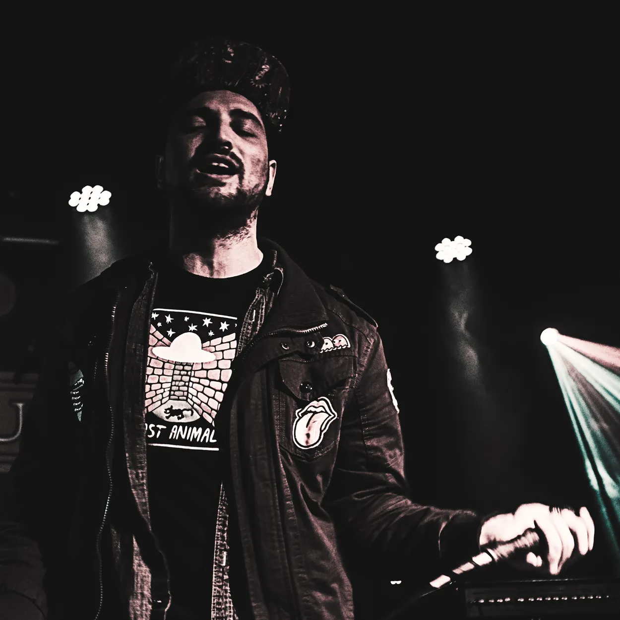 American Spirits performing live at Howard's Club H, Bowling Green in 2018 — concert photography by James Anthony Brooks
