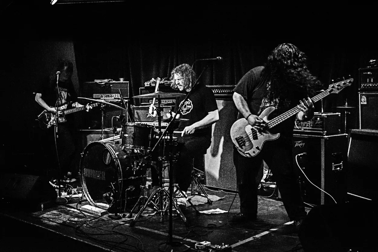 Bummer performing live at Ace of Cups, Columbus in 2017 — concert photography by James Anthony Brooks