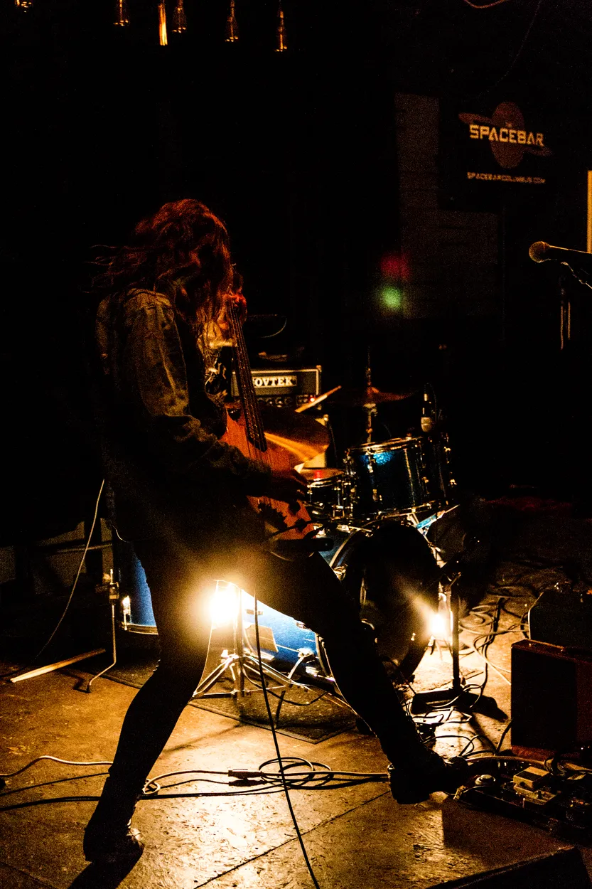 Comrades performing live at Spacebar, Columbus in 2017 — concert photography by James Anthony Brooks