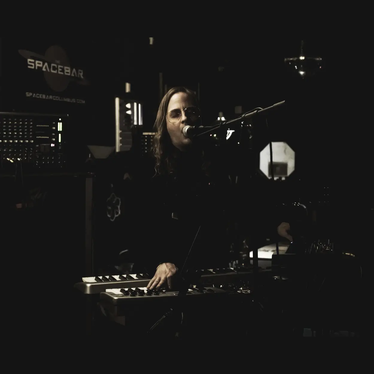 Pinkish Black performing live at Spacebar, Columbus in 2017 — concert photography by James Anthony Brooks