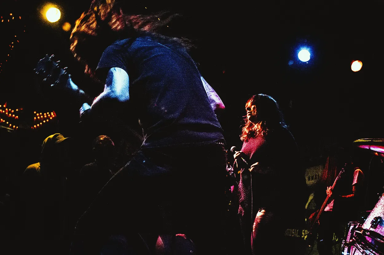 Windhand performing live at Ace of Cups, Columbus in 2017 — concert photography by James Anthony Brooks