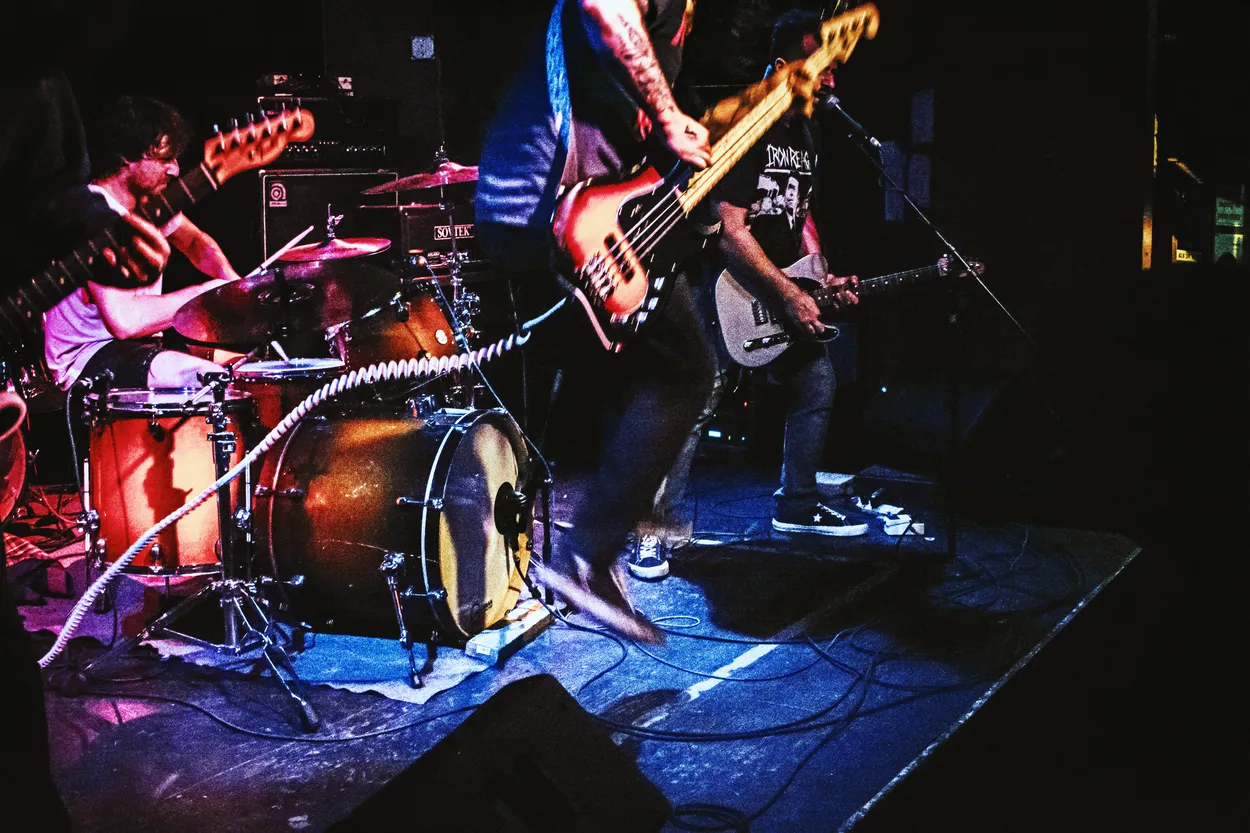 Wrong performing live at Ace of Cups, Columbus in 2017 — concert photography by James Anthony Brooks